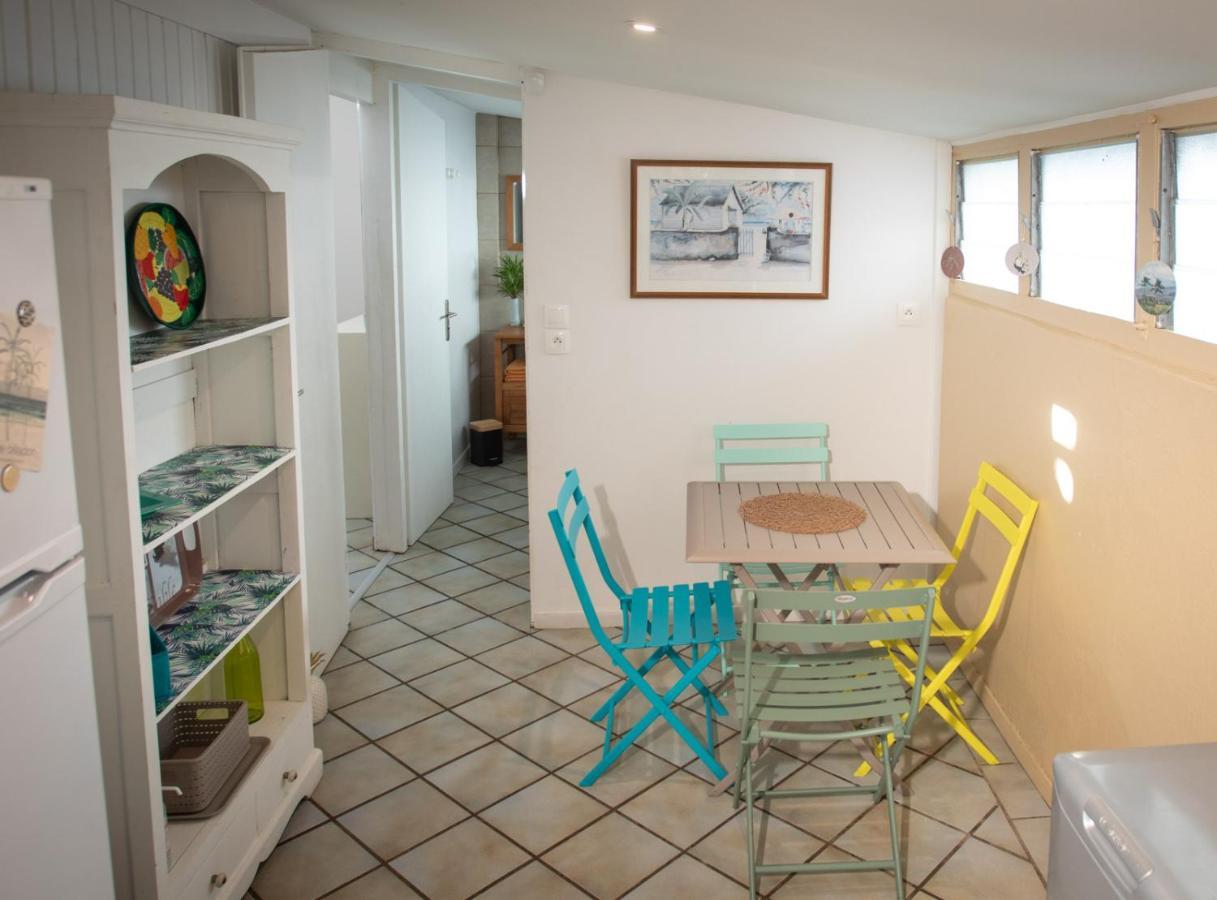 Jolie Case Creole, Lagon A Pied, Jardin Saint-Gilles-les-Bains Exterior photo